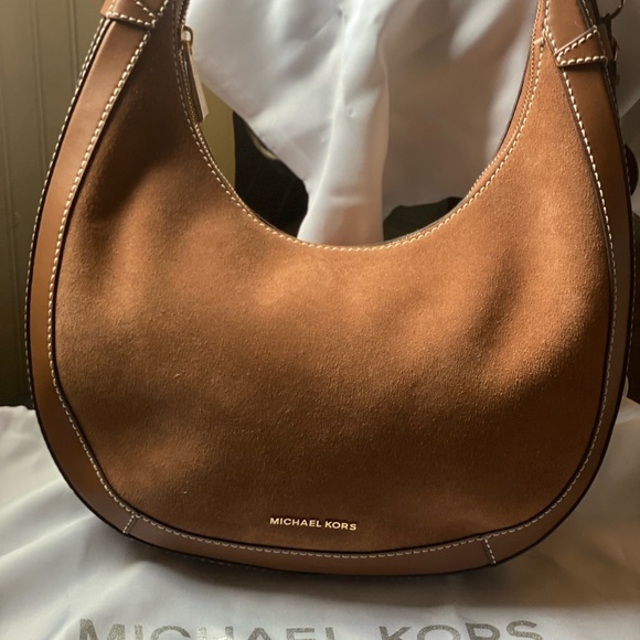 Michael Kors Brown Leather Hobo Bag with Relaxed Shape - Picture 2 of 8
